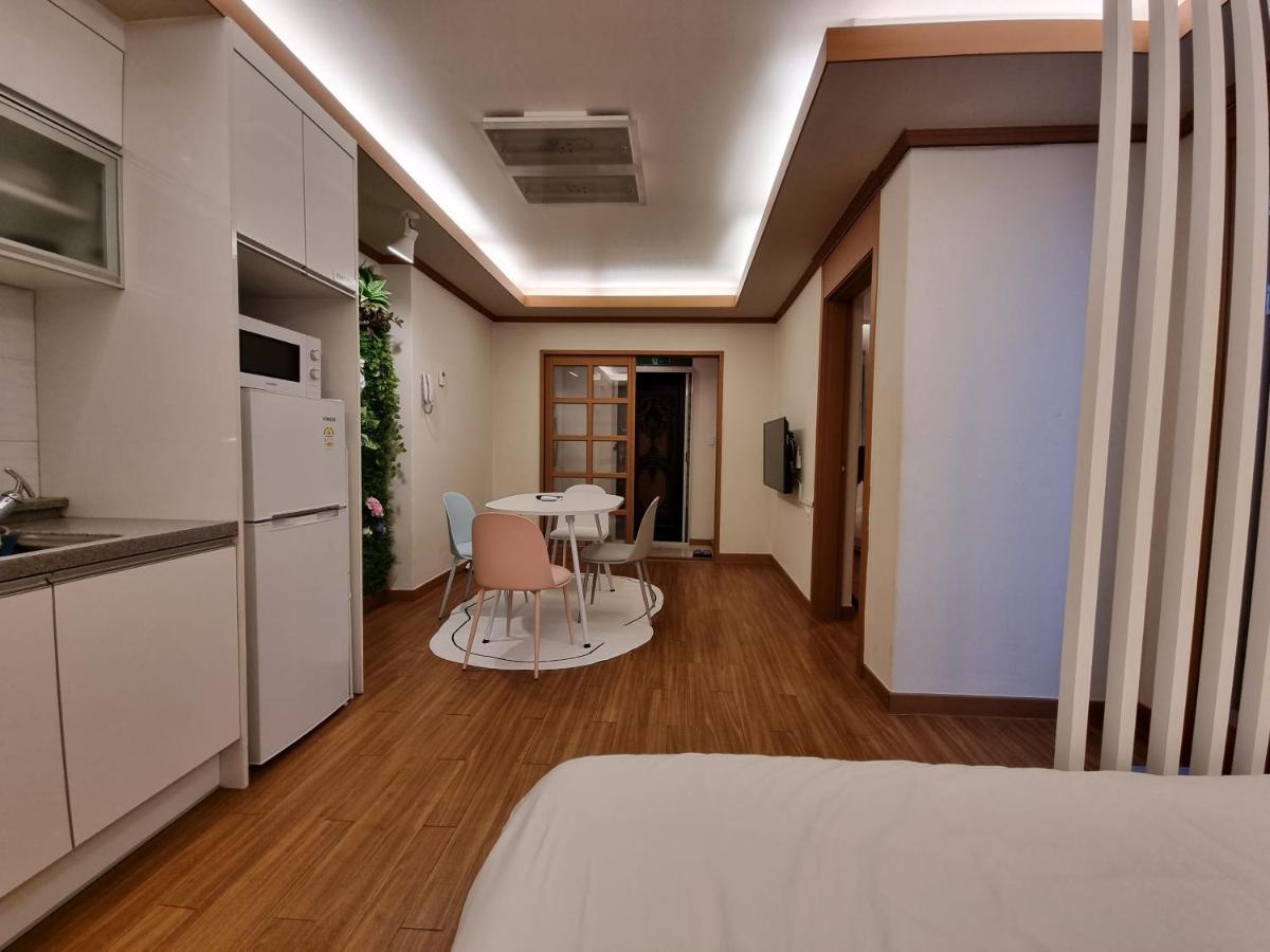 Complace H Seoul Exterior foto